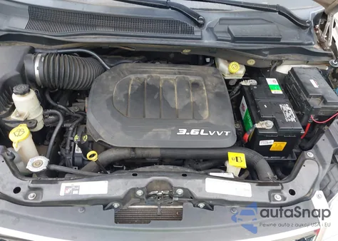 2013 Chrysler Town & Country Limited z USA, uszkodzony, nr VIN 2C4RC1GG5DR683235